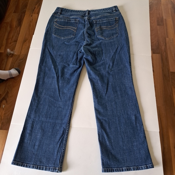 Women's Northern Reflections Brand Jeans - Picture 2 of 5